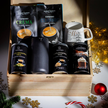 Luksusowy Zestaw Kawowy w Drewnianej Skrzyni – Zimowa Uczta