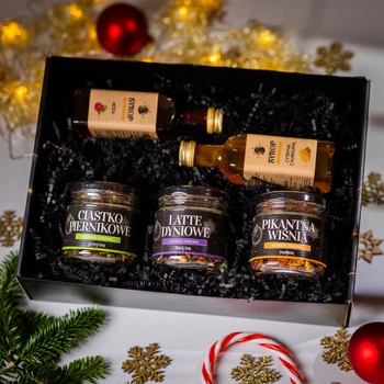 Zestaw Herbata i Słodkości – Świąteczna Przyjemność