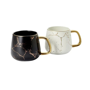 Kubek porcelanowy Jeff – marmurkowy kubek ze złotym zdobieniem 350 ml